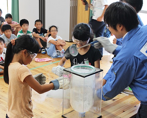 おもしろ化学実験 ～空気のふしぎ～