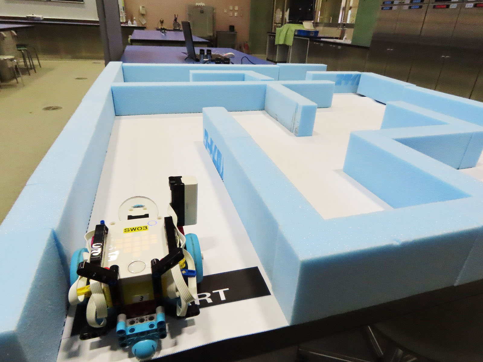 公開講座「ロボットプログラミング講座　迷路脱出大作戦」