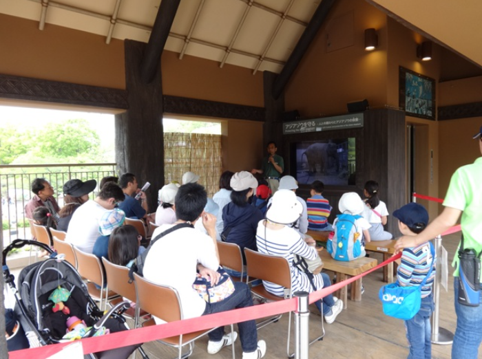 秋の親子どうぶつ講座「動物園の獣医さん」